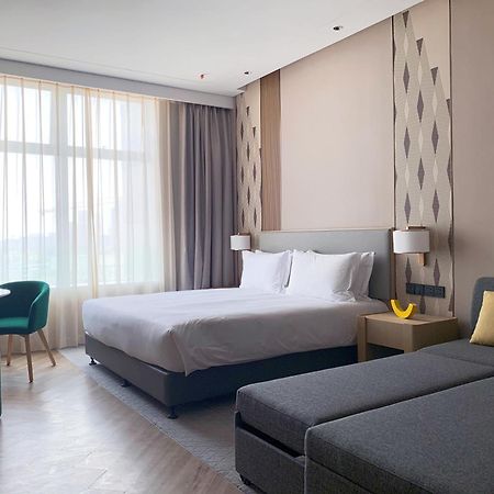 Holiday Inn Wuxi Central Station By Ihg Bagian luar foto